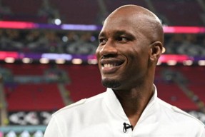 爱游戏娱乐平台 -包含德罗巴迎来七赛季高光表现，巴黎圣日耳曼球迷沸腾！的词条